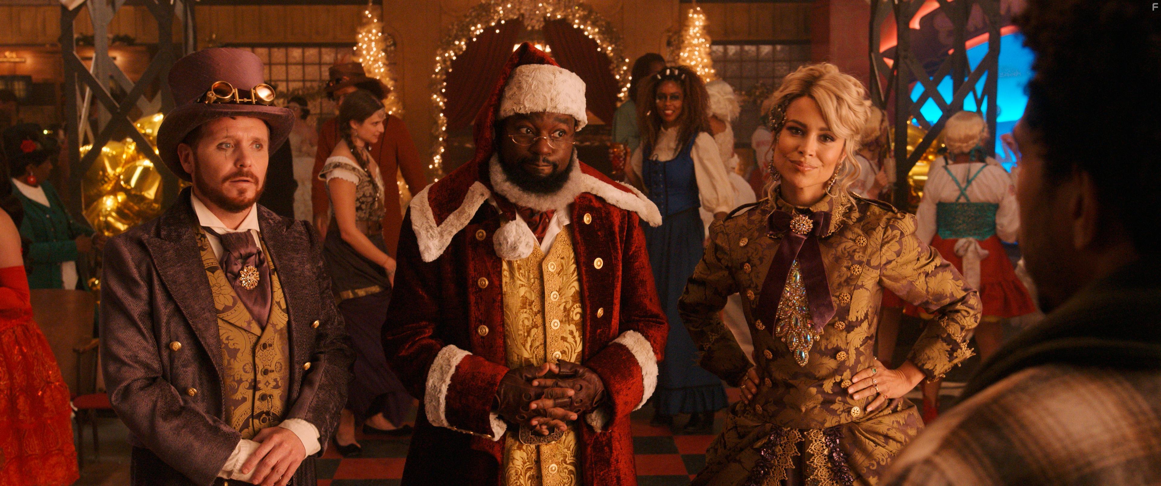 Kevin Connolly, Lucille, Zulay Henao, and Lil Rel Howery in Dashing Through the Snow (2023)