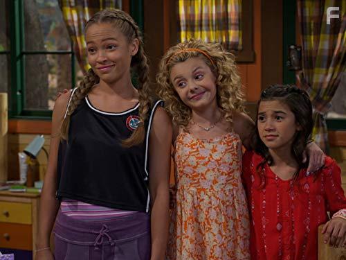 Scarlett Estevez, Mallory James Mahoney, and Shelby Simmons in Summercamp: Cramped Champions (2020)