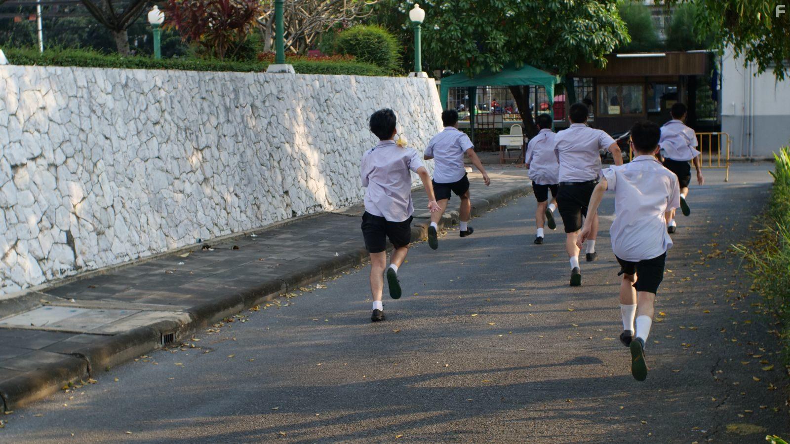 Arnon pen nakrian tuayang (2022)