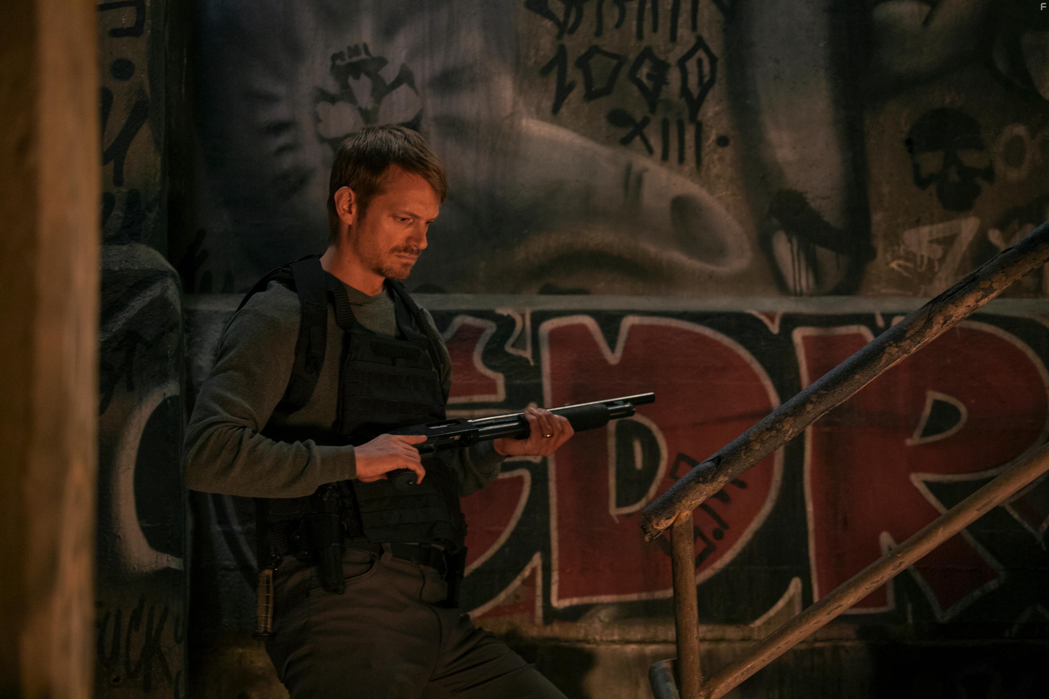 Joel Kinnaman in Silent Night (2023)