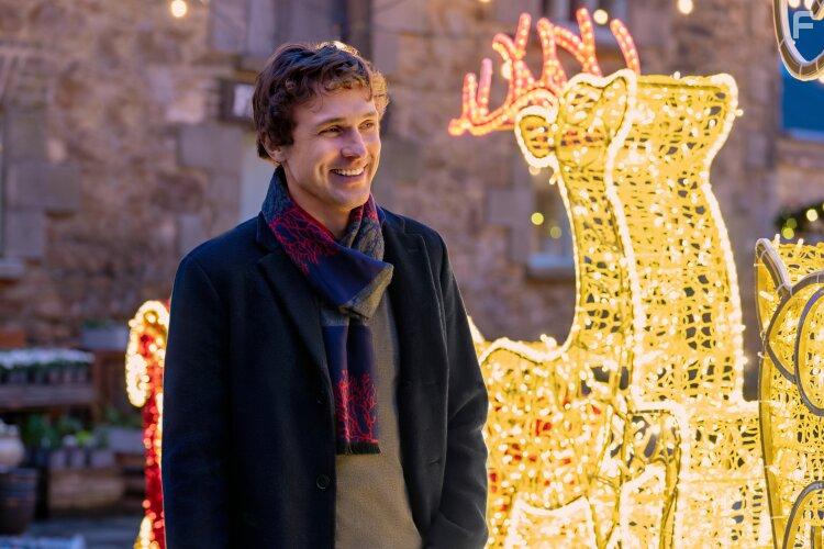 William Moseley in Christmas in Notting Hill (2023)