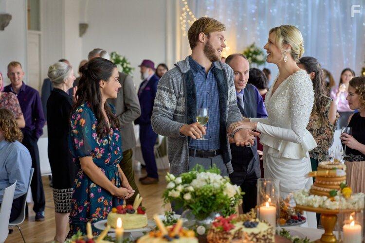 Rhiannon Fish and David Elsendoorn in My Norwegian Holiday (2023)