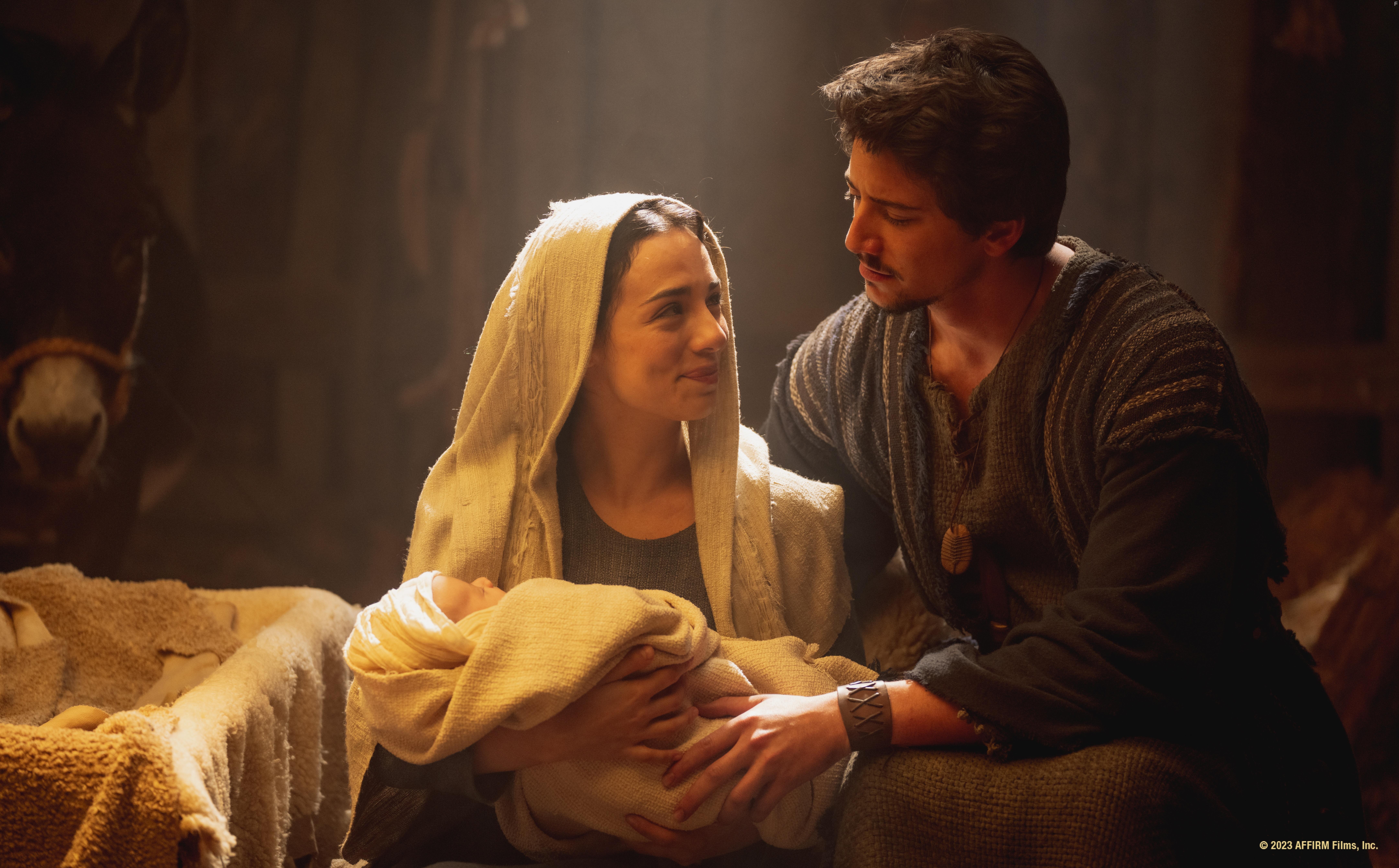 Milo Manheim and Fiona Palomo in Journey to Bethlehem (2023)