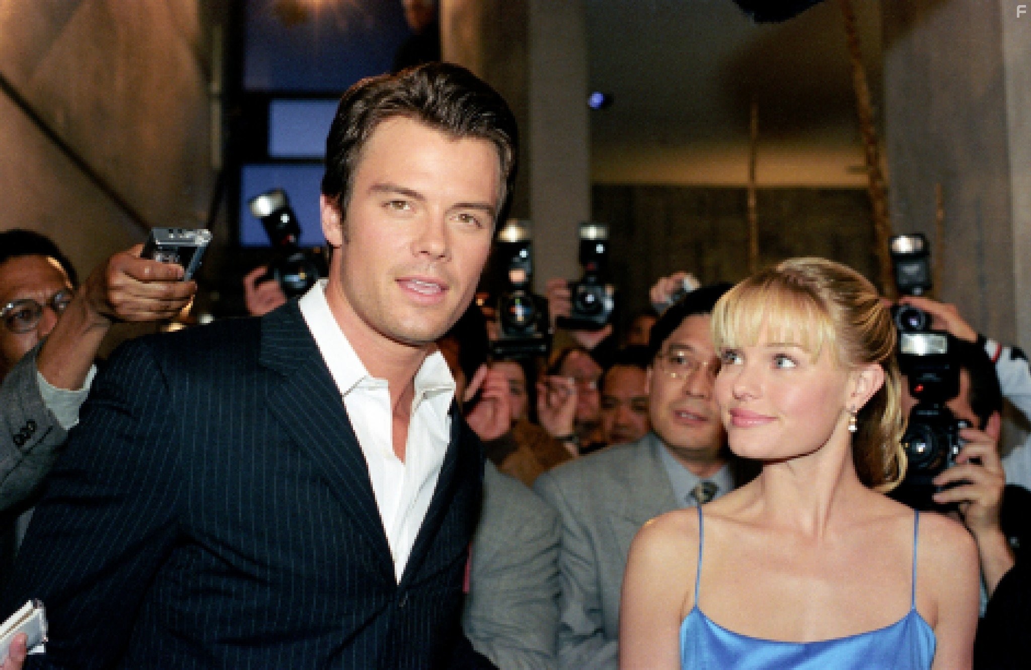 Kate Bosworth and Josh Duhamel in Свидание со звездой (2004)