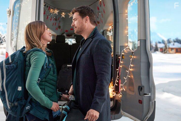 Warren Christie and Sara Canning in Holiday Road (2023)