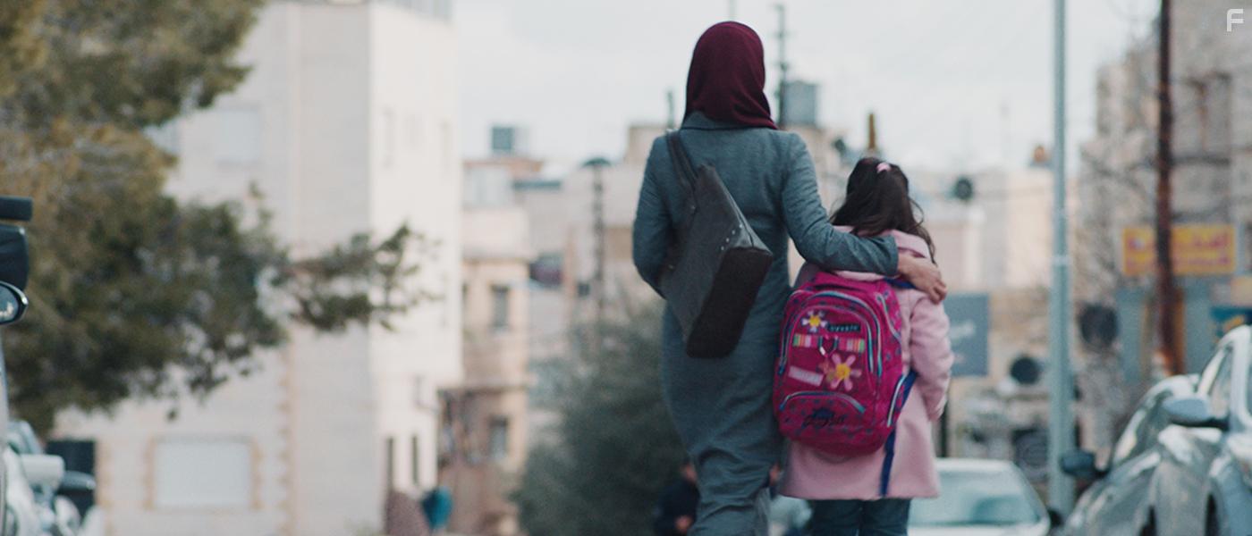 Mouna Hawa in Inshallah walad (2023)