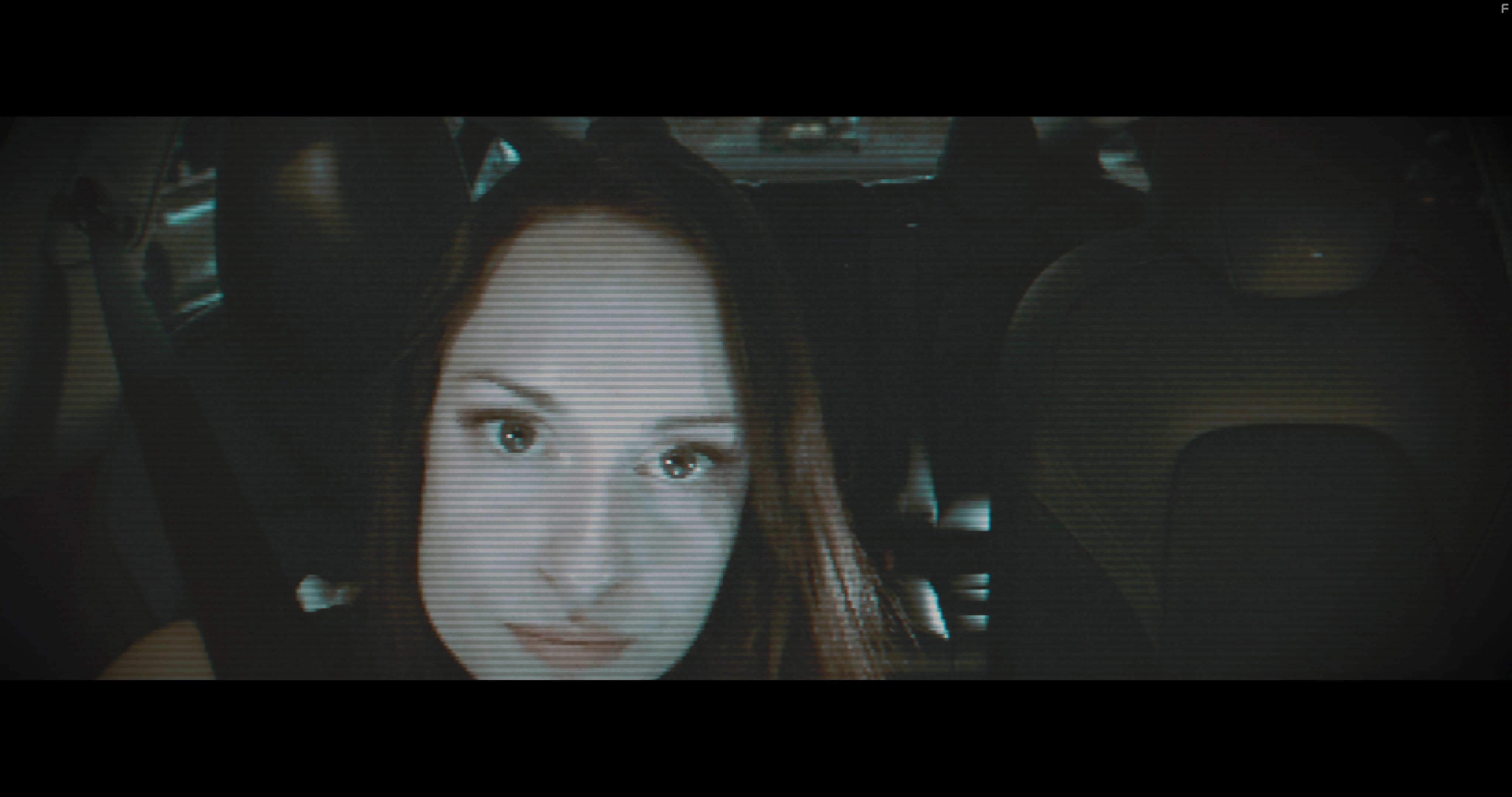 Lauren Metcalfe in Control (2023)