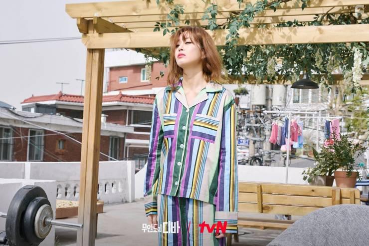 Castaway Diva (2023)