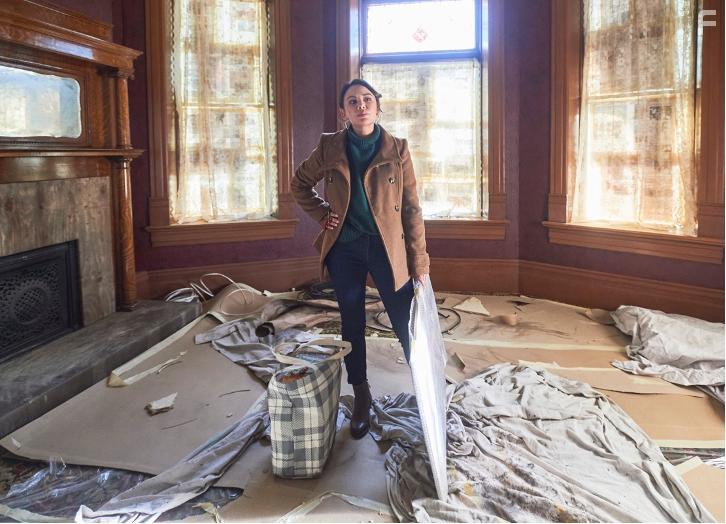 Janel Parrish in Holly & Ivy (2020)