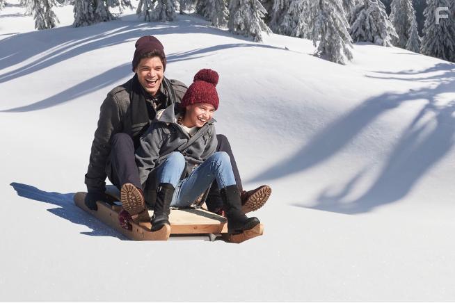 Sadie Coleman and Jeremy Jordan in Holly & Ivy (2020)