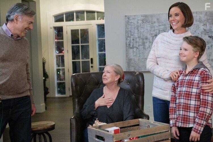 Fred Henderson, Ashley Williams, Brady Droulis, and Darlene Tait in Five More Minutes: Moments Like These (2022)