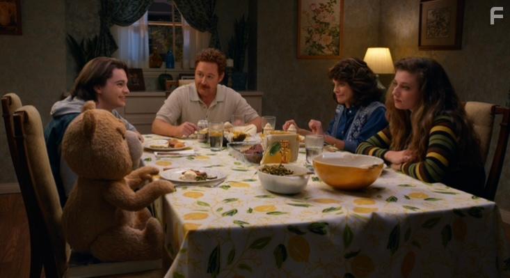 Alanna Ubach, Scott Grimes, Seth MacFarlane, Max Burkholder, and Giorgia Whigham in Ted (2024)