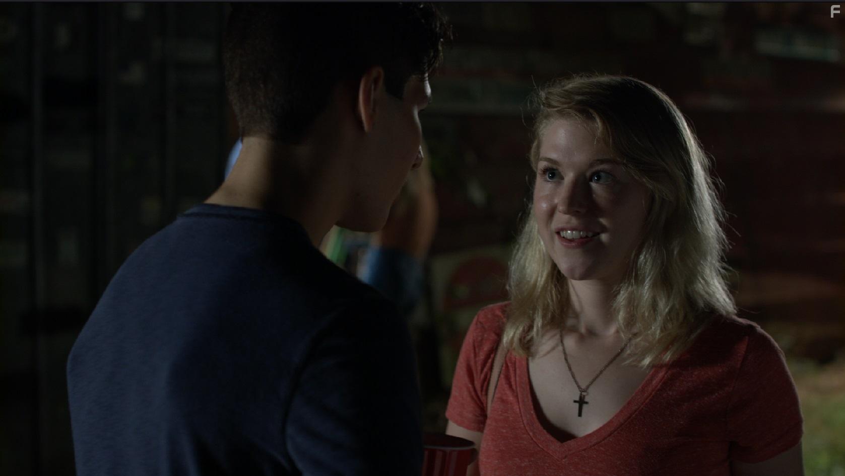 Noah Jackson Boyer and Erika Chase in Hubcap (2021)