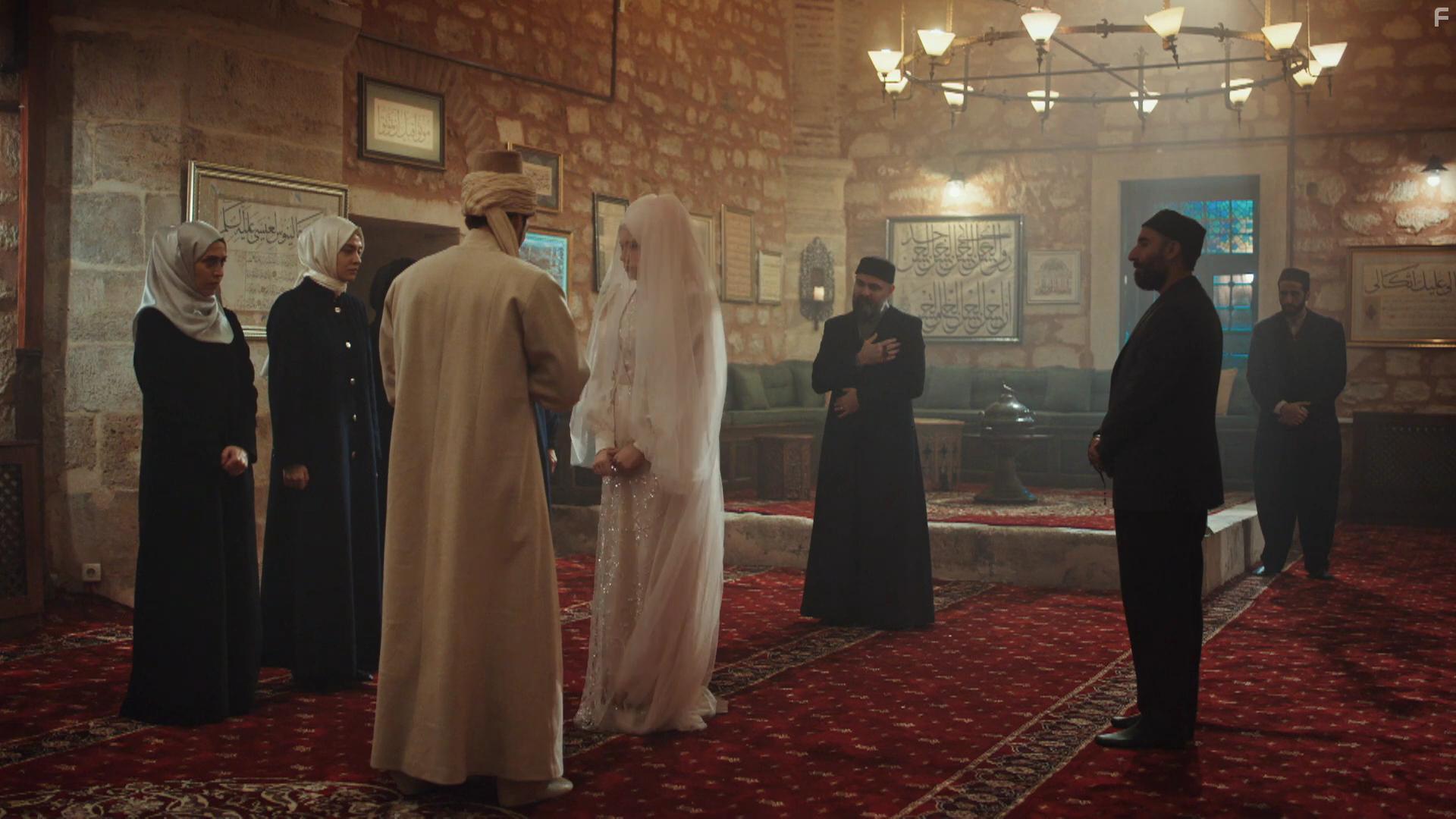 Mina Demirtas and Selen ztrk in Kizil Goncalar (2023)