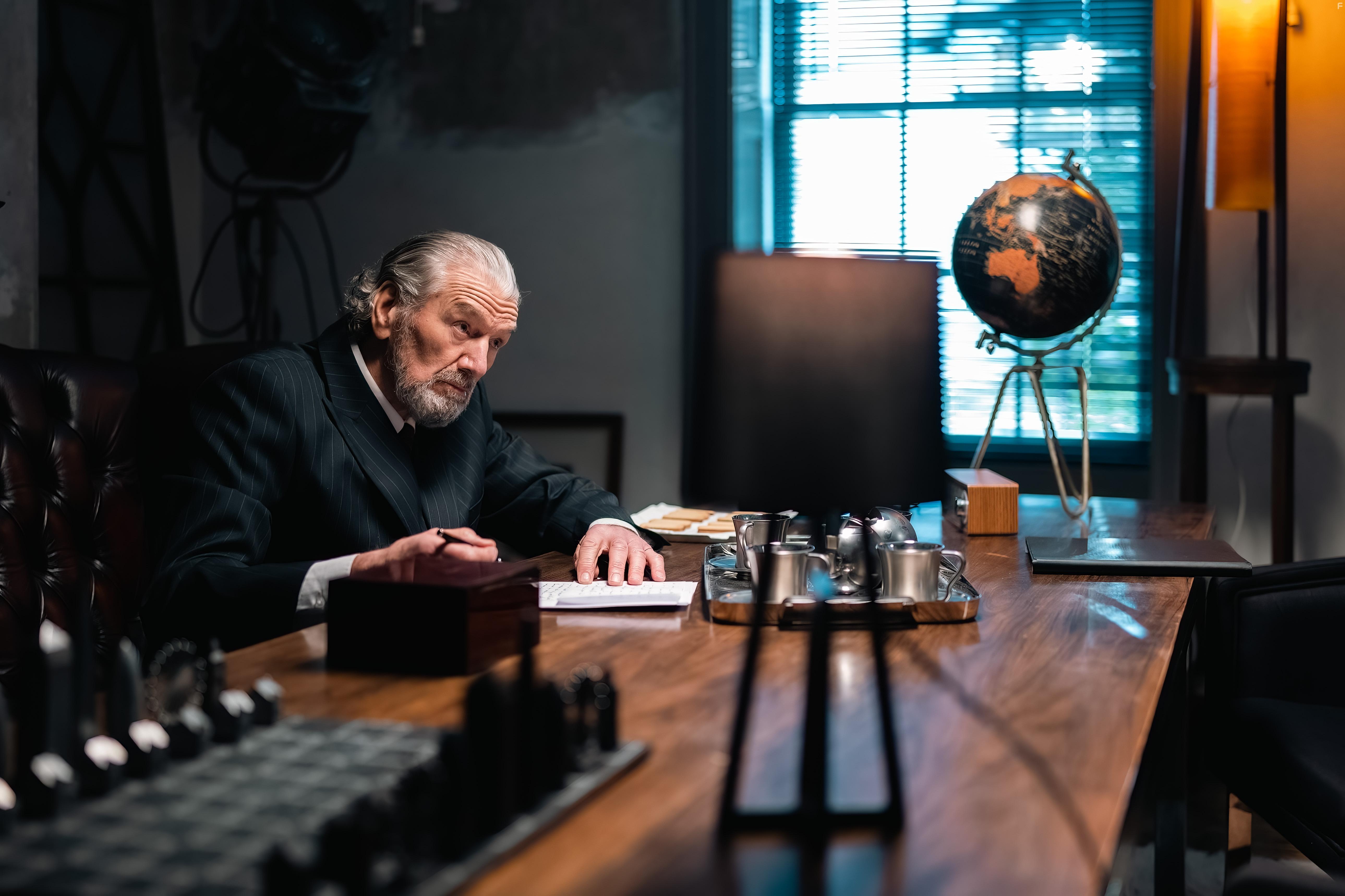 Clive Russell in Tales of Babylon (2023)