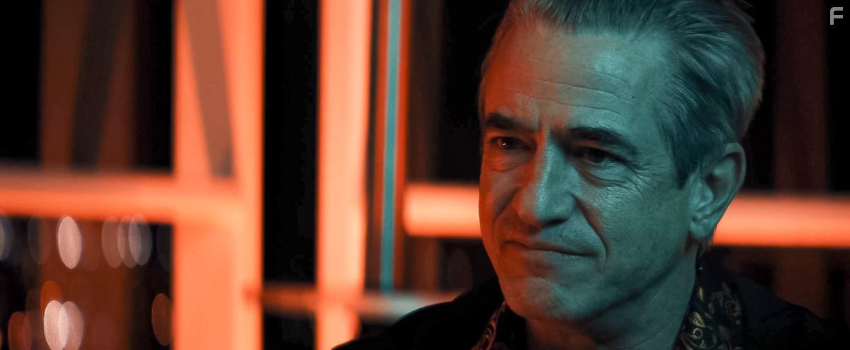 Dermot Mulroney in Lights Out (2024)