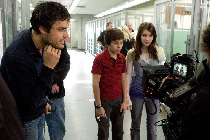 Thor Freudenthal, Emma Roberts, and Jake T. Austin in Отель для собак (2009)