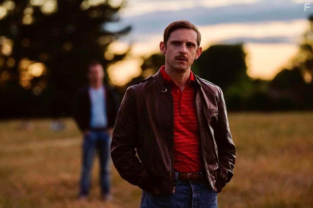 Jamie Bell and Andrew Scott in All of Us Strangers (2023)