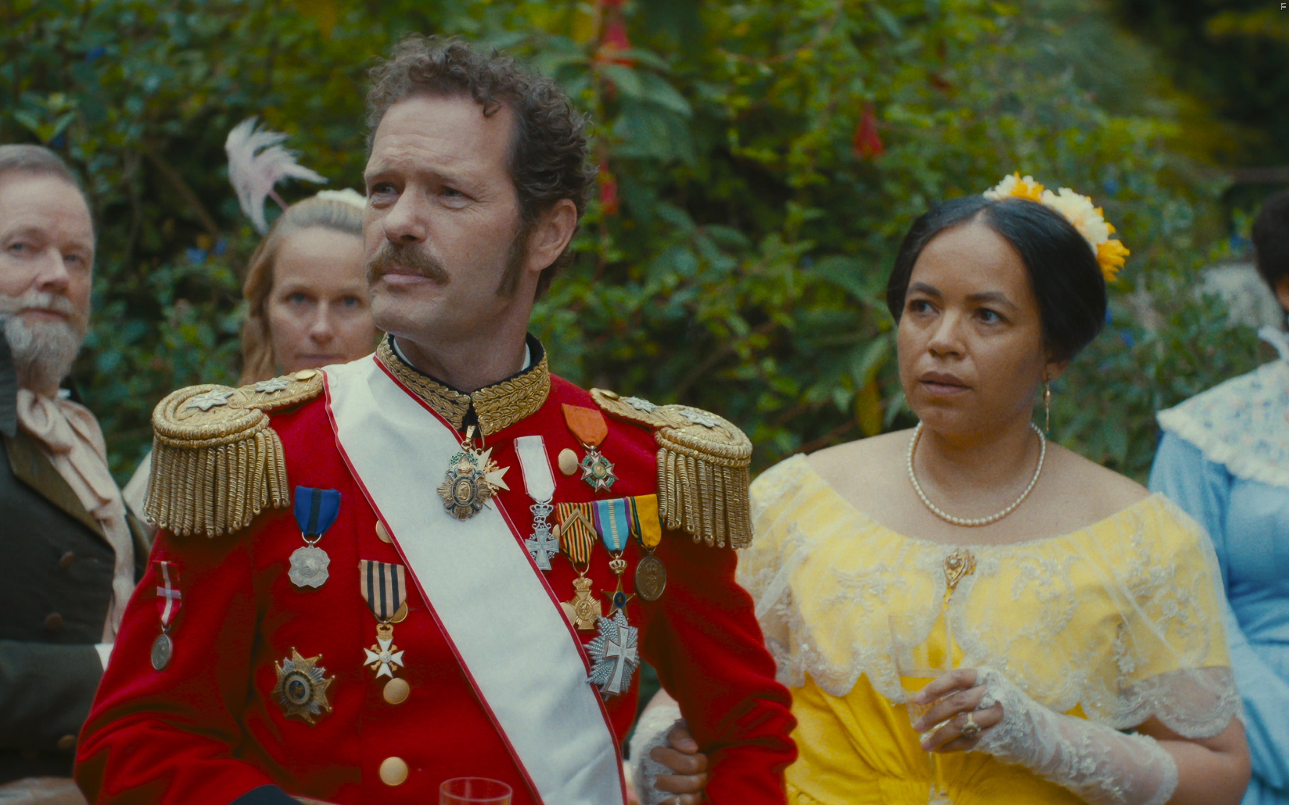 Jesper Asholt, Claus Riis stergaard, Anna Neye, and Ss Sif Thiele in Viften (2023)