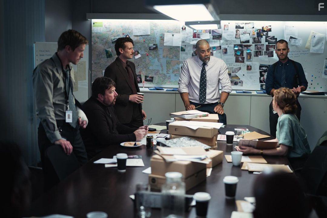 Robbie Magasiva, David de Lautour, Hannah Marshall, and Jordan Mooney in Dark City - The Cleaner (2024)