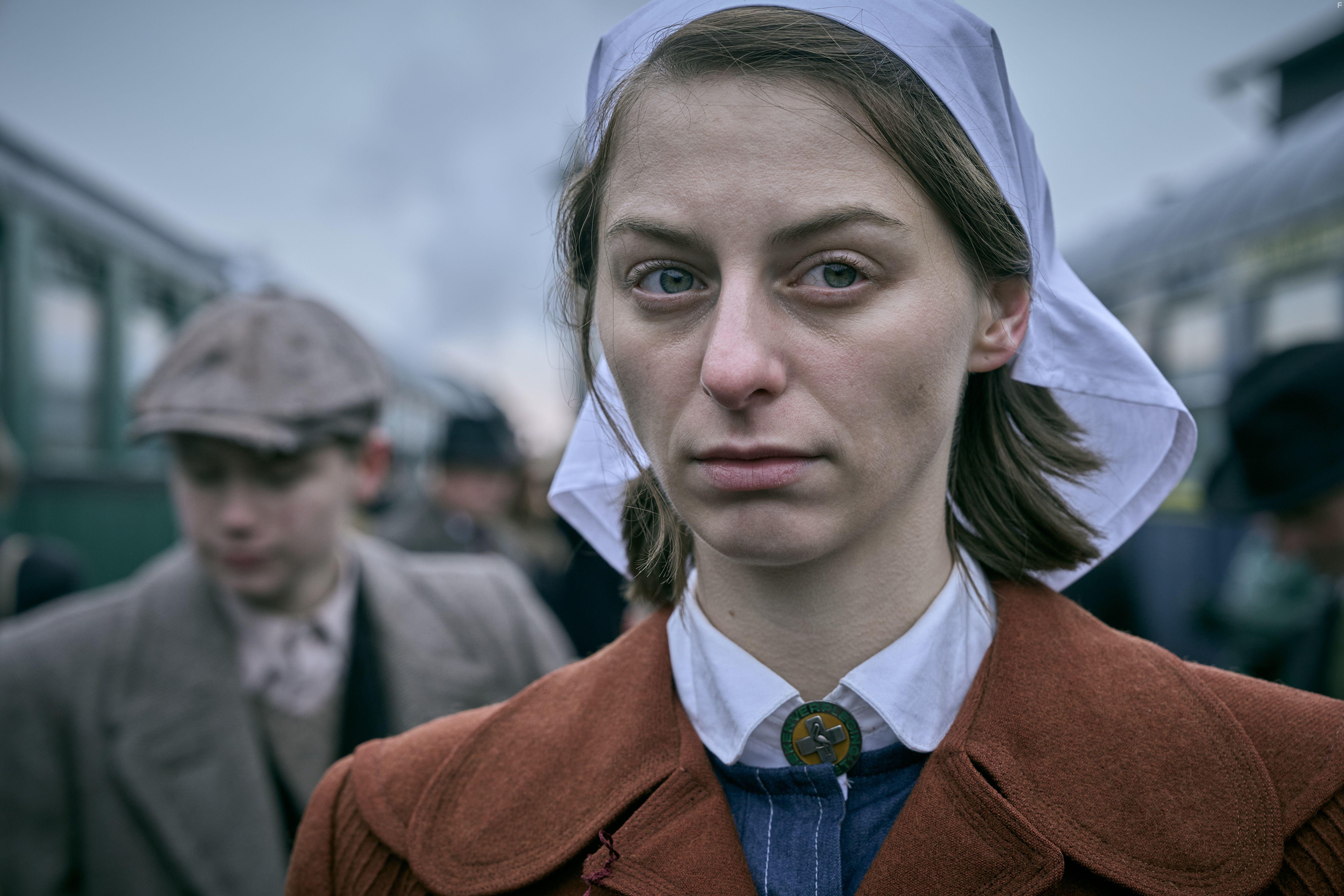 Mark de Blok and Claire Bender in De Joodse Raad (2024)