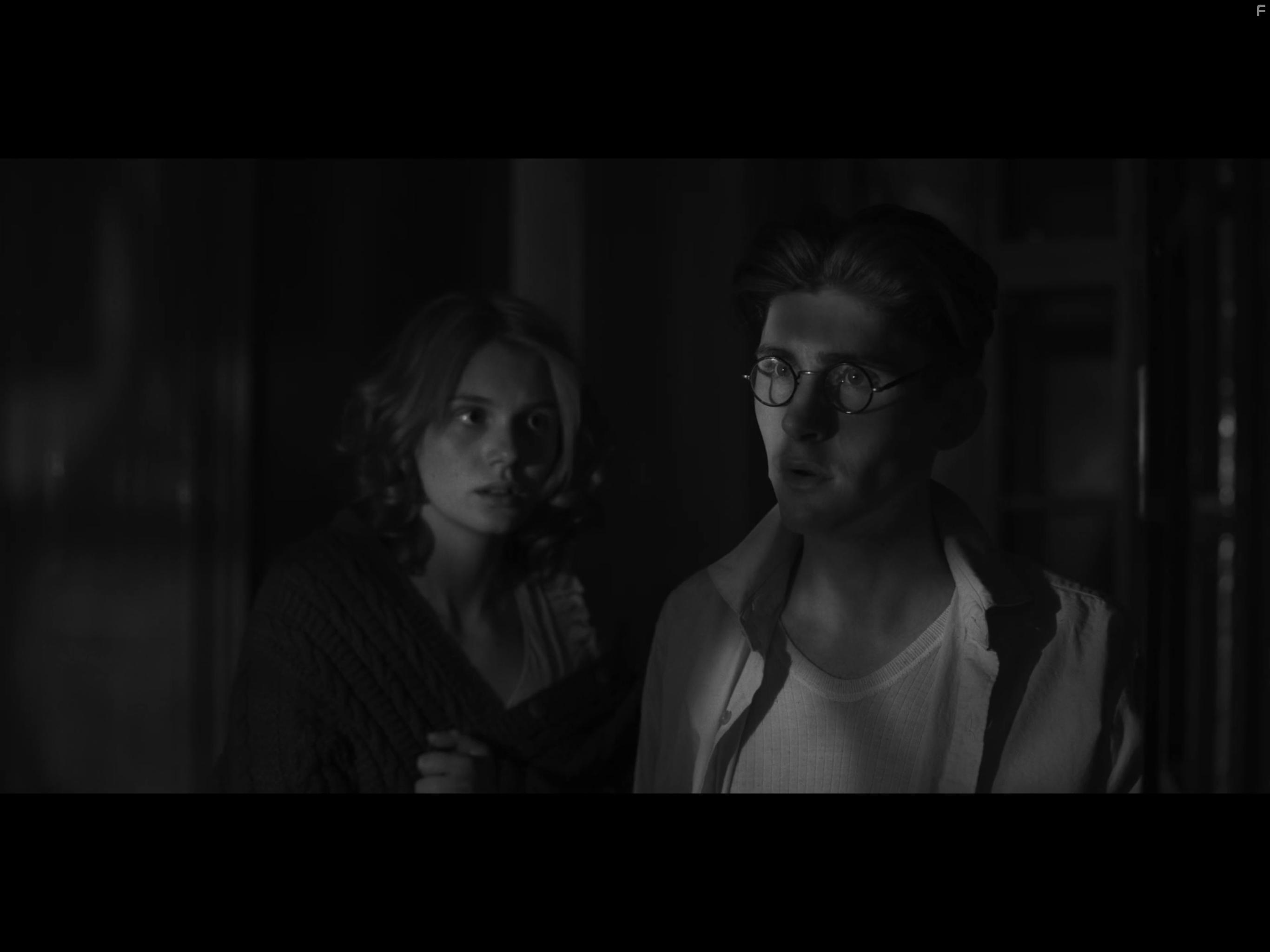 Lonie Lojkine and Fionn O'Shea in Dance First (2023)