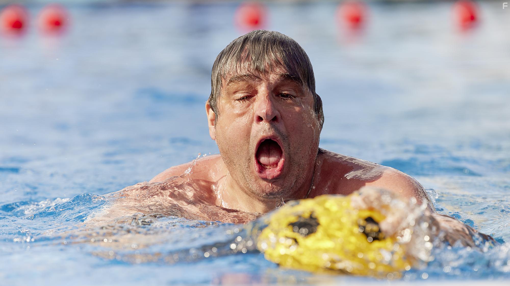 Frank Lammers in All Inclusive (2023)