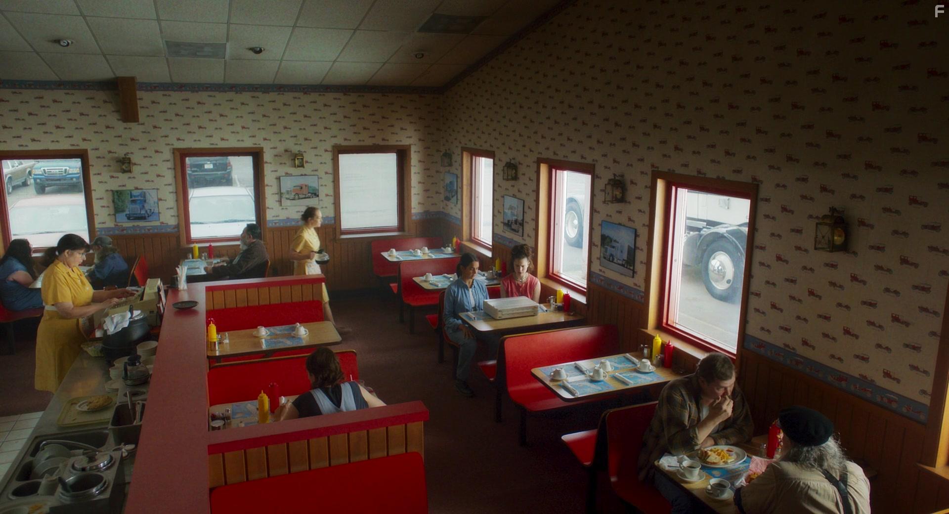 Drive-Away Dolls (2024)