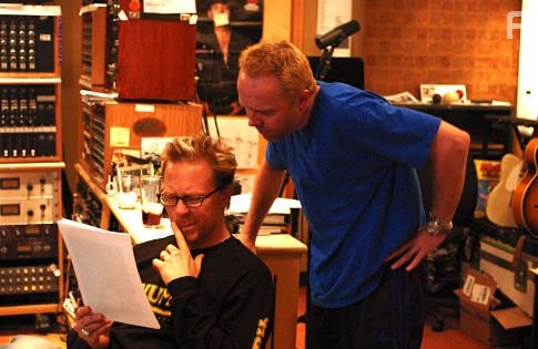 Lars Ulrich and James Hetfield in Металлика (2004)