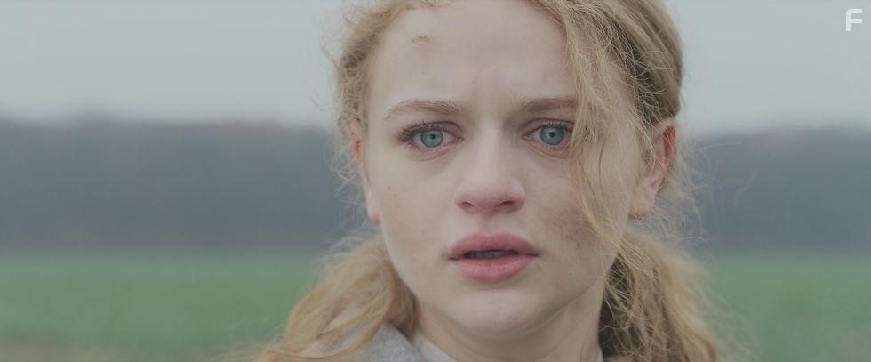 Joey King in We Were the Lucky Ones (2024)