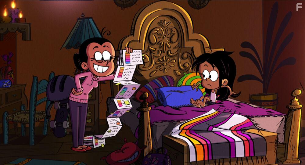 Sumalee Montano and Izabella Alvarez in De Casagrandes - De film (2024)