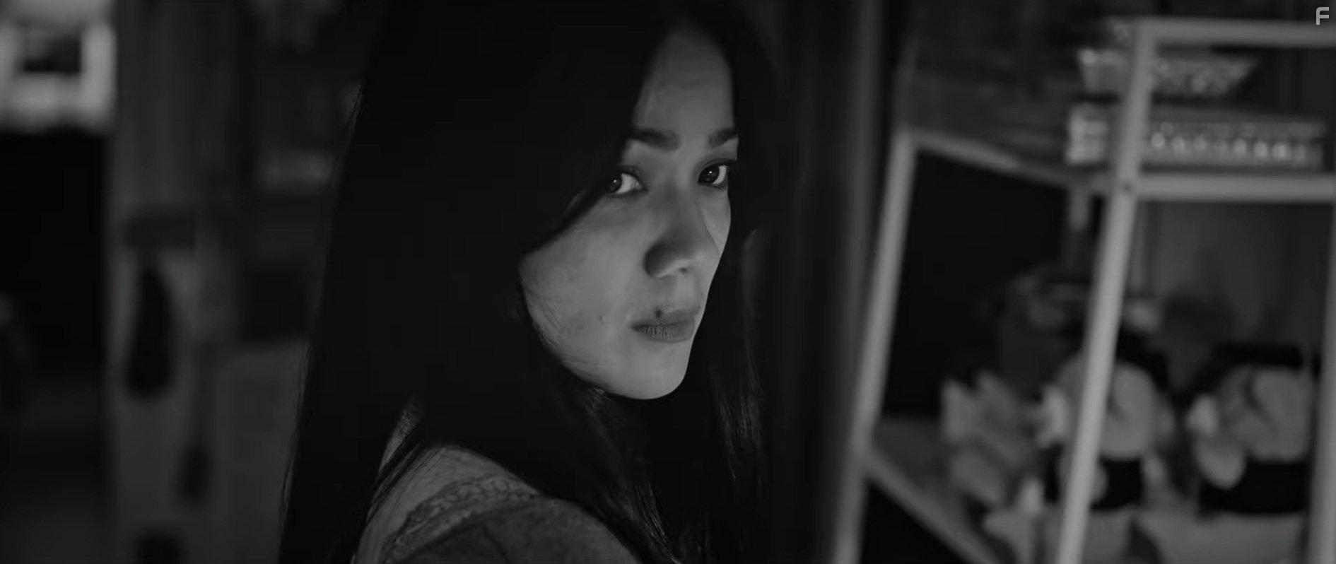 Nirina Zubir in Jatuh Cinta Seperti di Film-Film (2023)