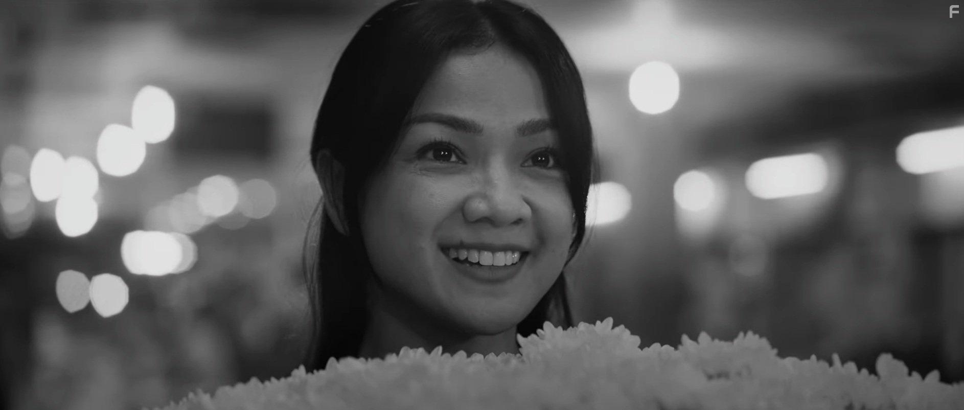 Nirina Zubir in Jatuh Cinta Seperti di Film-Film (2023)