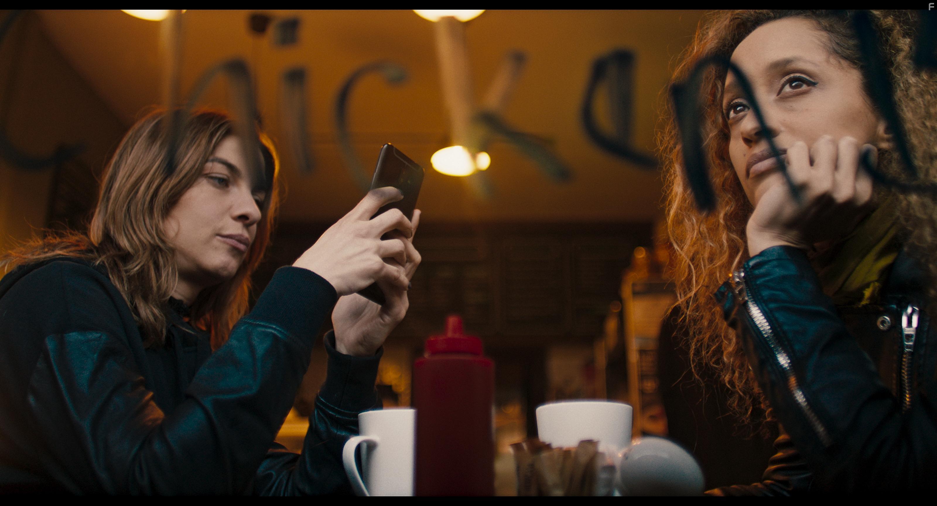 Плохая девочка