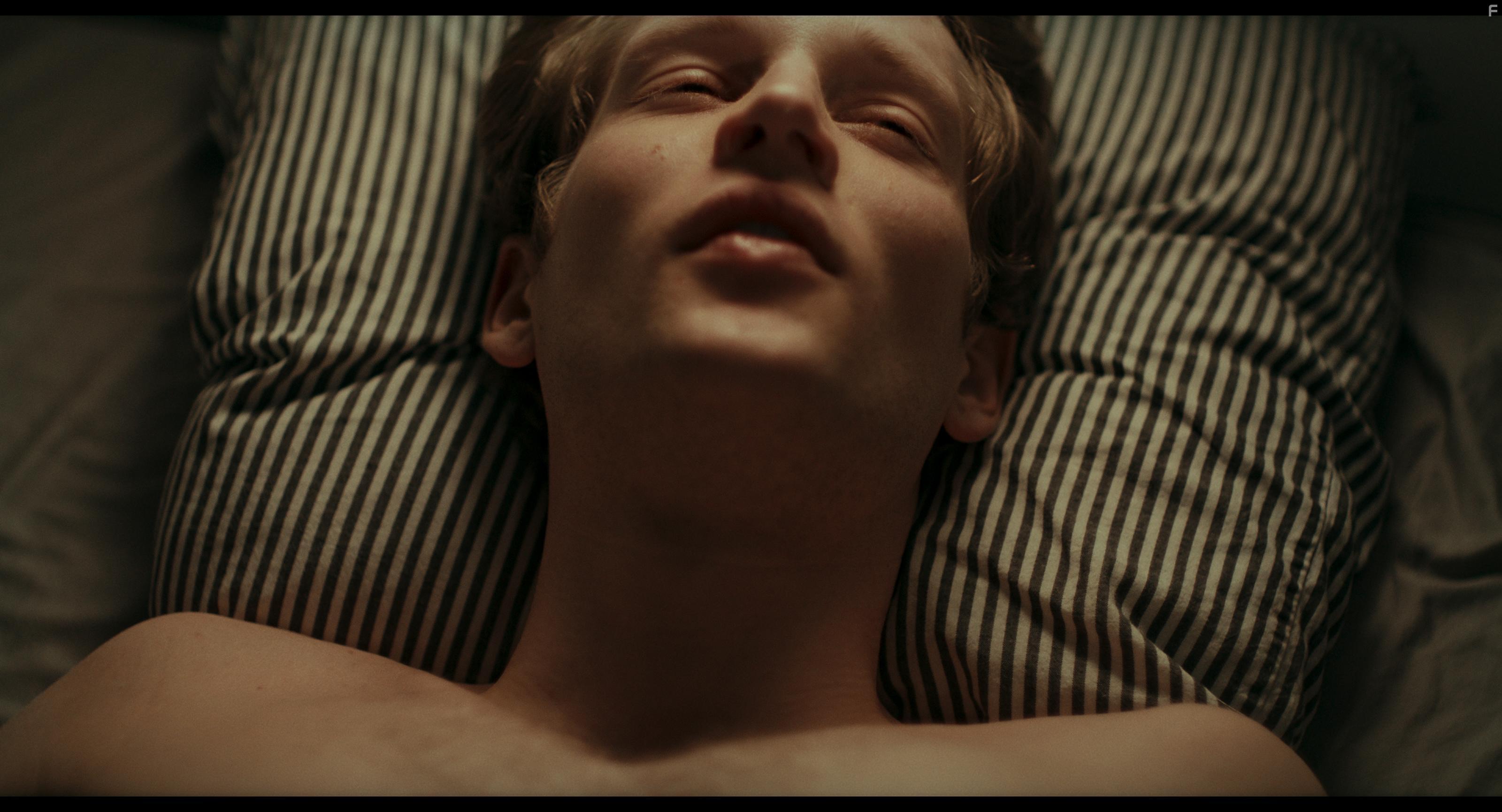 Mads Reuther in Borderline (2023)