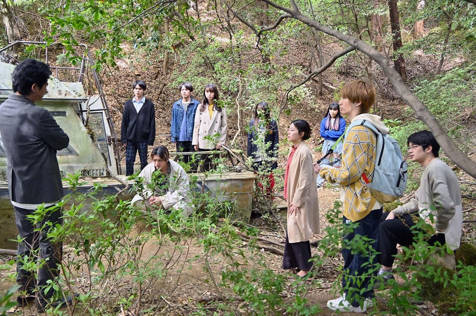 Masato Hagiwara, Kotone Furukawa, Wataru Hyuga, Joichiro Fujiwara, Rin Kataoka, Kai Inowaki, Yuki Yamada, Ayaka nishi, Moka Kamishiraishi, and Eiji Akaso in Pending Train (2023)