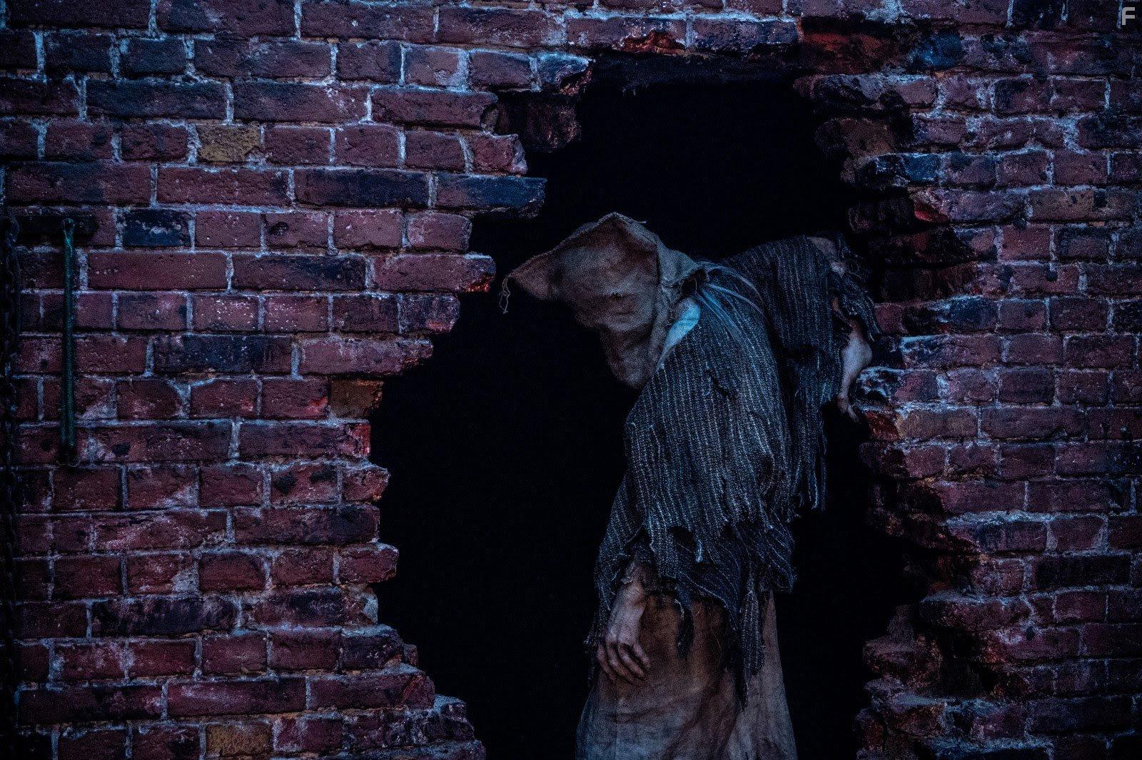 Anne Mller in Baghead (2023)