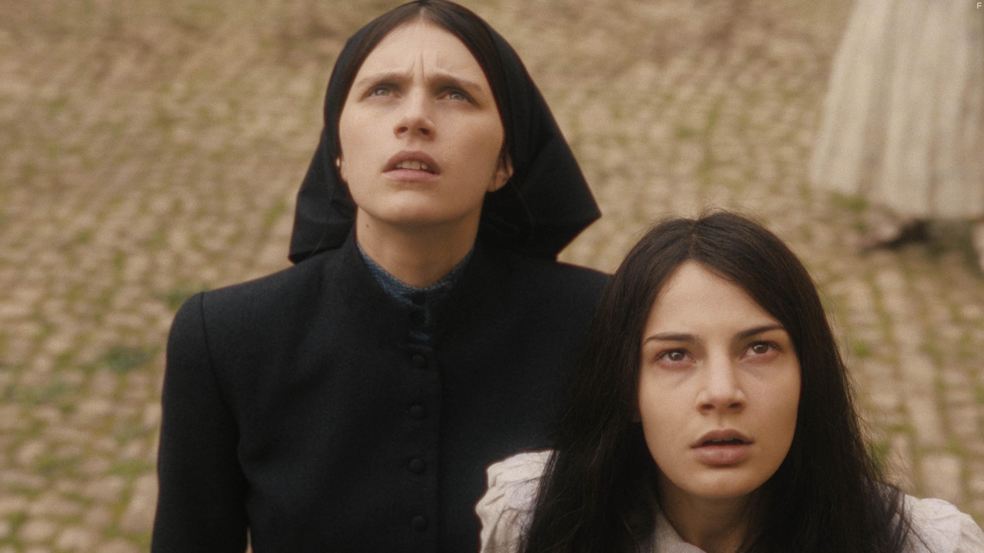 Nicole Sorace and Nell Tiger Free in The First Omen (2024)