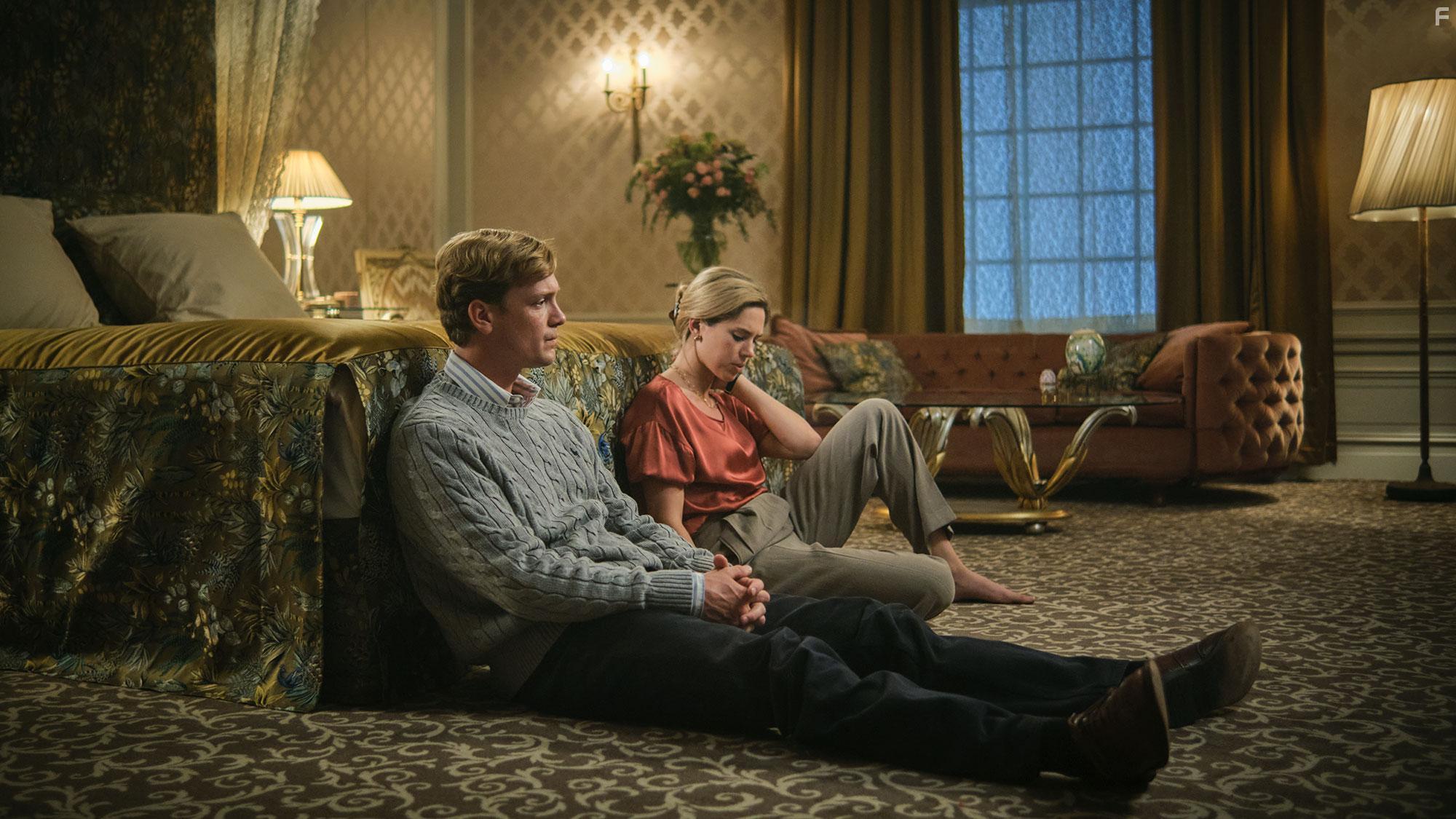 Martijn Lakemeier and Delfina Chaves in Maxima (2024)