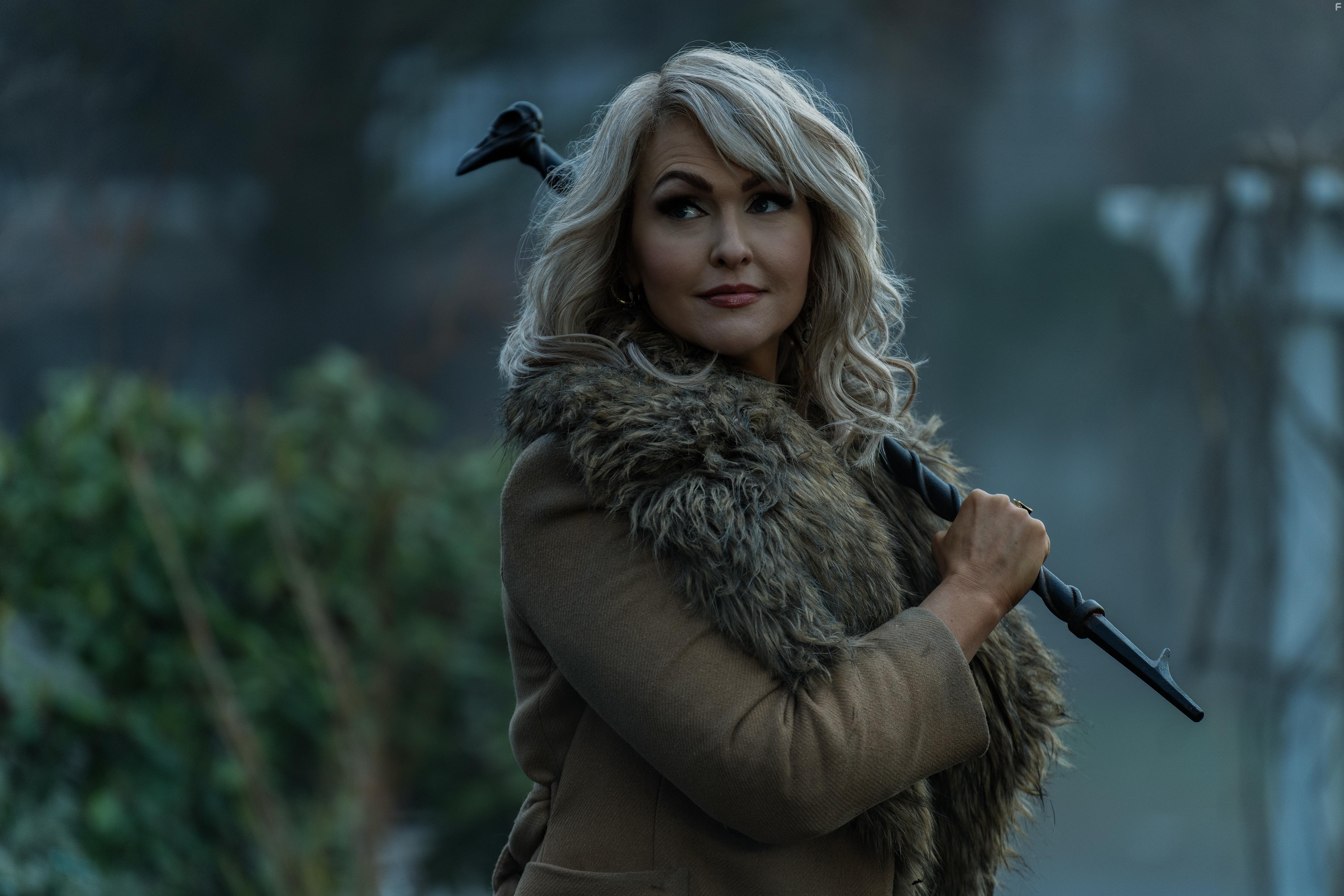 Jenn Lyon in Dead Boy Detectives (2024)