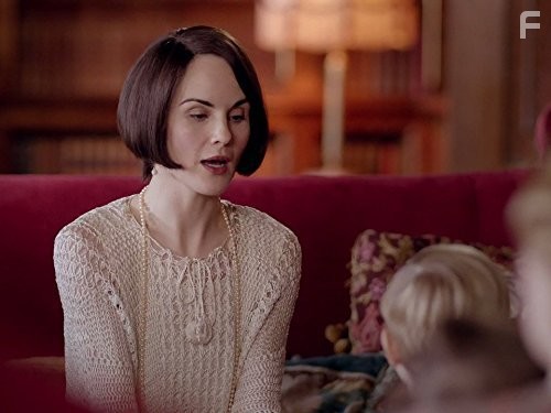 Michelle Dockery in Аббатство Даунтон (2010)
