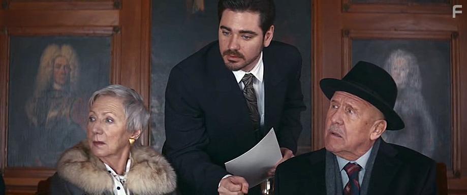 Petr Nrozn, Dana Syslov, and Vojtech Kotek in Posledn aristokratka (2019)