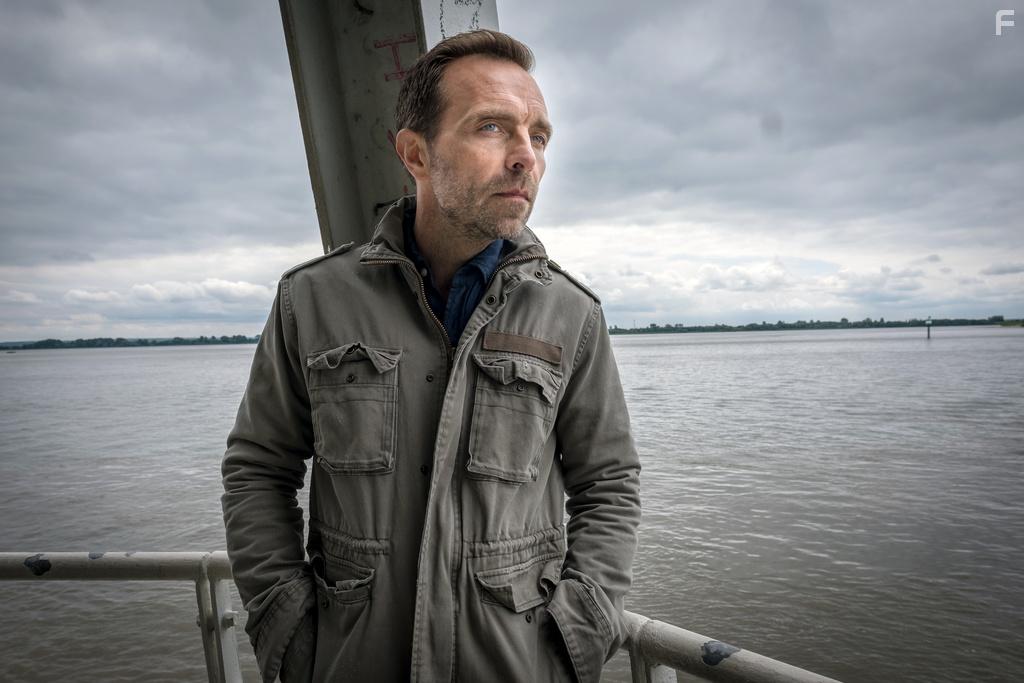 Aleksandar Jovanovic in Fast perfekt verliebt (2019)