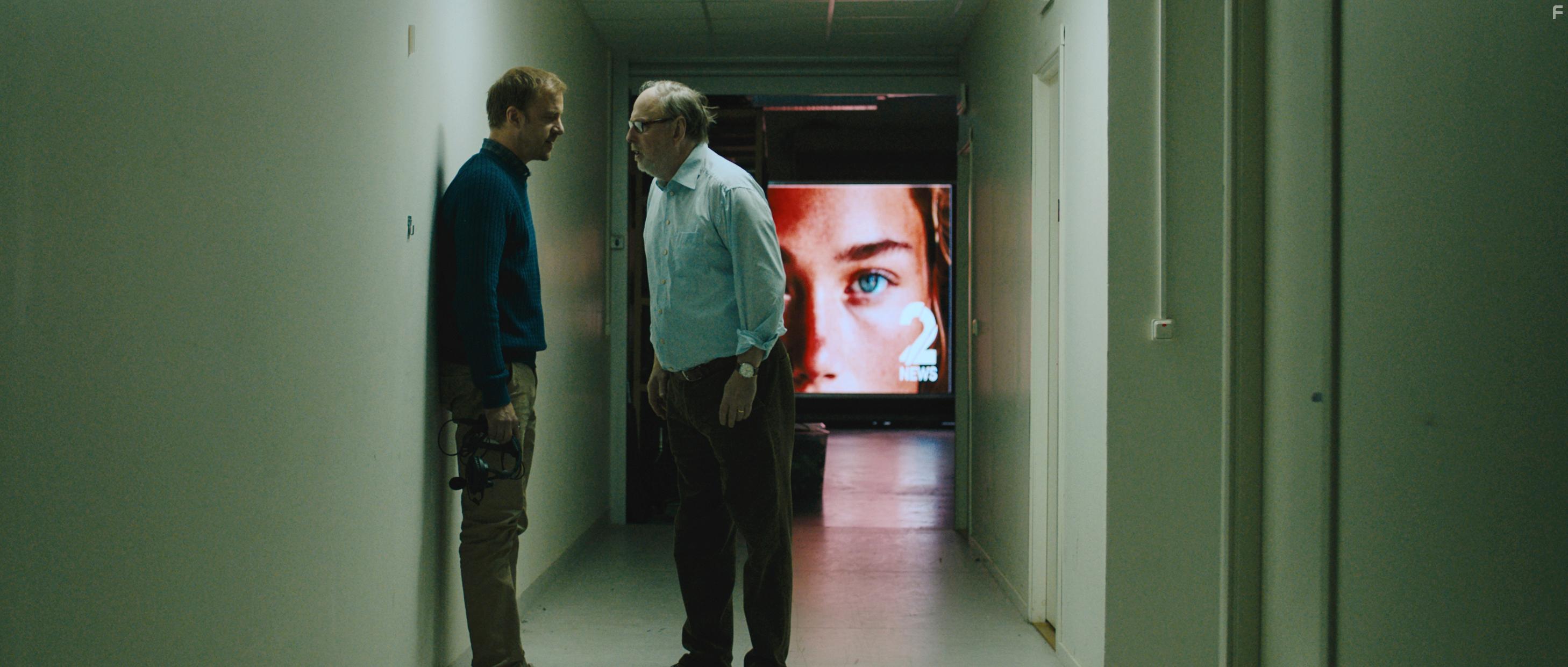 Jerka Johansson and Claes Ljungmark in STHLM Blackout (2024)