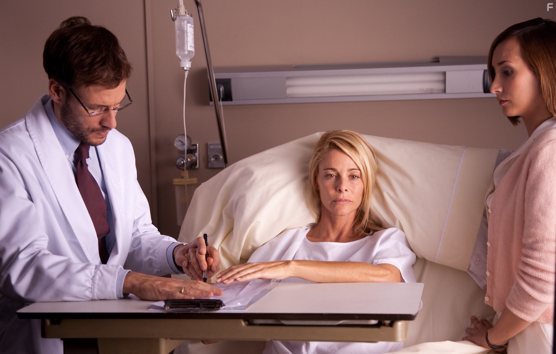 Bel?n Rueda and Daniel Grao in Прозрение (2010)