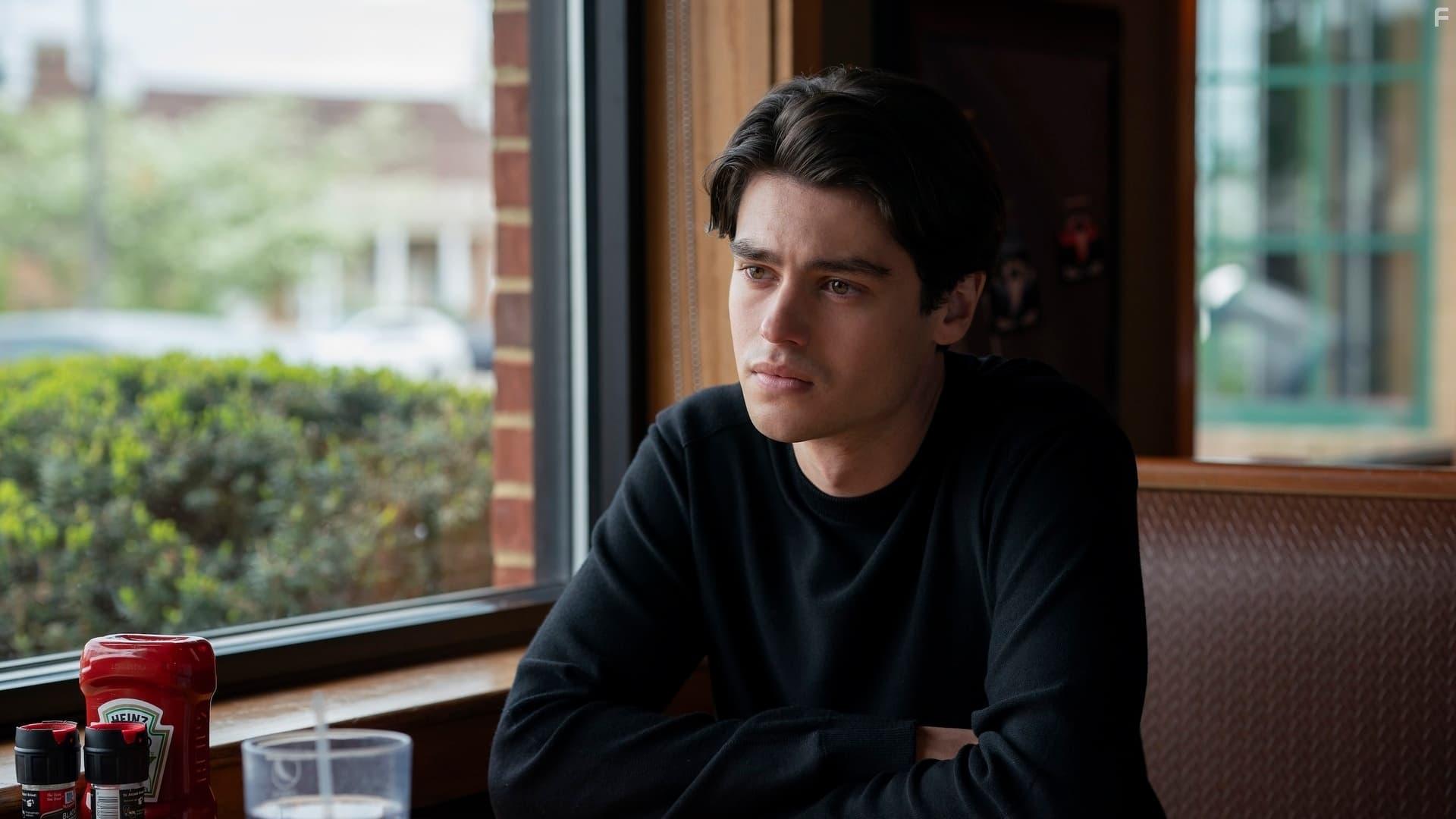 Felix Mallard in Turtles All the Way Down (2024)