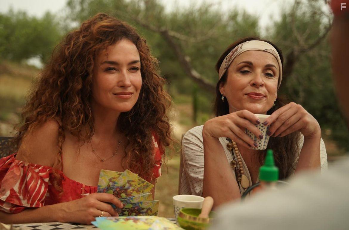 Katja Schuurman and Annick Boer in Costa!! (2024)