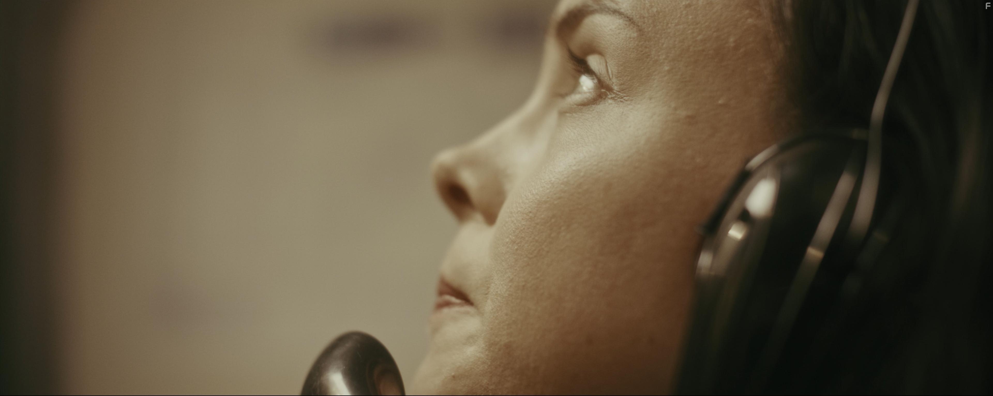 Victoria Lucie in On the Line (2023)