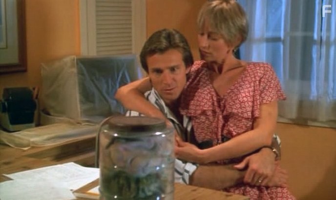 Sandahl Bergman and Ted Prior in Possessed by the Night (1994)