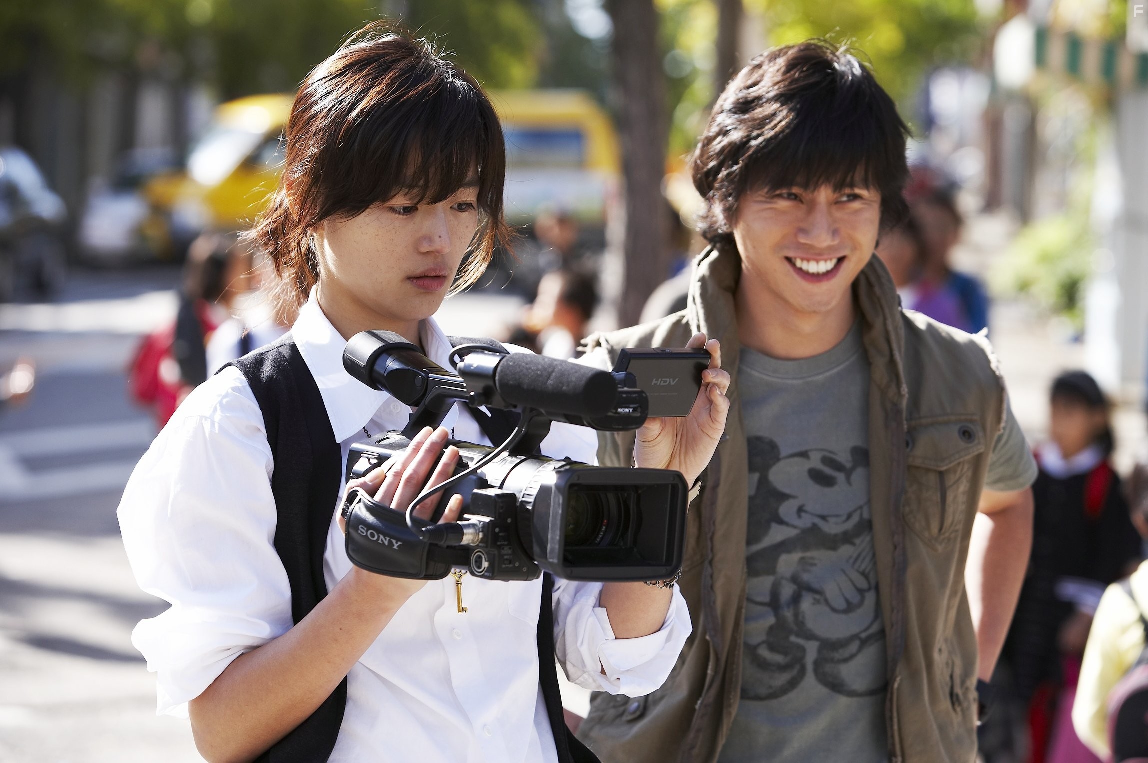 Syoo-peo-maen-i-sseo-deon sa-na-i (2008)